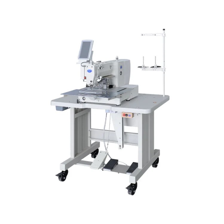 Macchina da cucire CNC